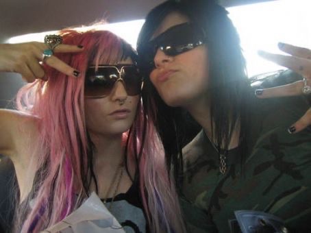 Josie 𐂯 tweet media