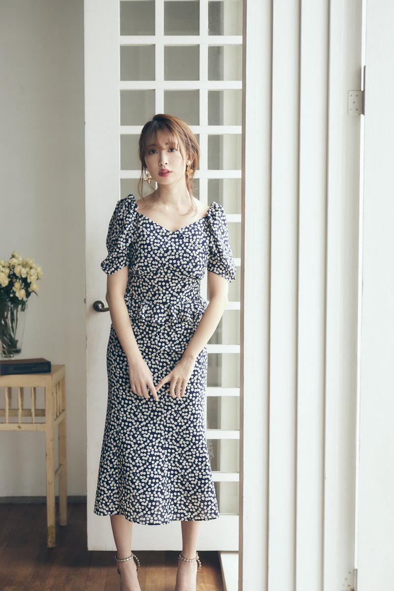 867_noi's tweet photo. 初Herliptoは2019SSのdeep back ribbon dress！当時は九州に赴任してたから送料1110円かかってた。
cherryのスカートは今でも着るたびに感動するし、褒められる。
昔も今も、その時の自分にフィットするものを真剣に選びぬいて買ってる。その過程も楽しいんだよね♡ https://t.co/MMgoxncorP