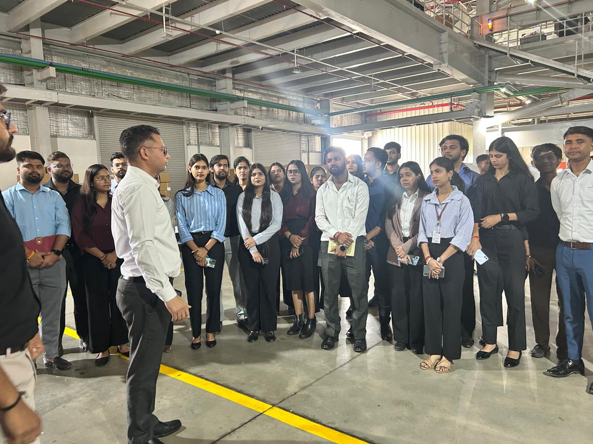PGElectroplast's tweet image. Delighted to see MBA students from KCC Institute of Technology, Greater Noida visiting PG, gaining firsthand exposure to our manufacturing processes and industry practices.

#PGEL #IndustryConnect #Manufacturing #FutureLeader