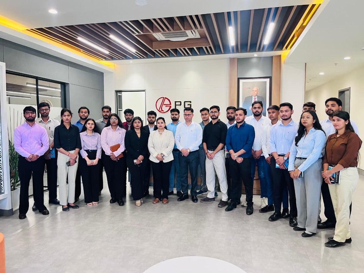 PGElectroplast's tweet image. Delighted to see MBA students from KCC Institute of Technology, Greater Noida visiting PG, gaining firsthand exposure to our manufacturing processes and industry practices.

#PGEL #IndustryConnect #Manufacturing #FutureLeader