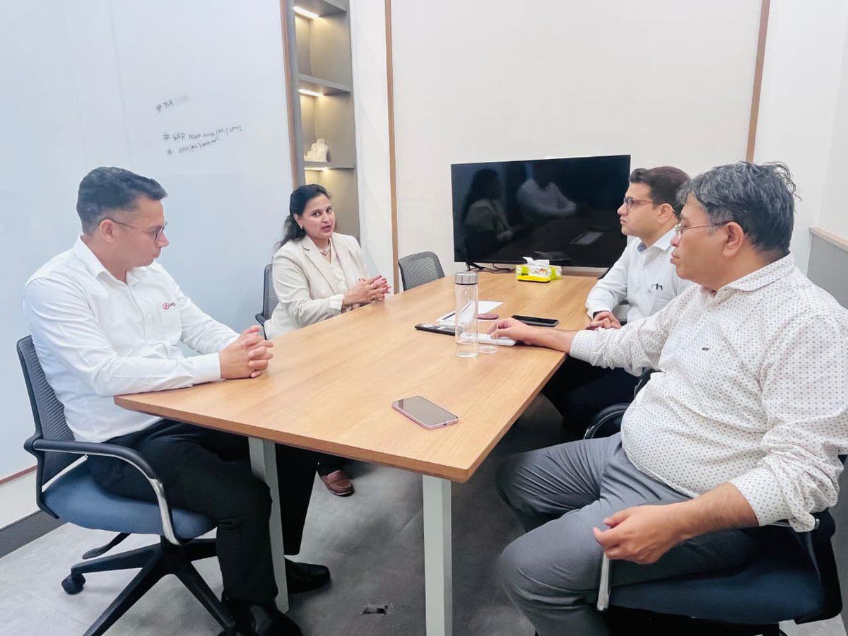 PGElectroplast's tweet image. Delighted to see MBA students from KCC Institute of Technology, Greater Noida visiting PG, gaining firsthand exposure to our manufacturing processes and industry practices.

#PGEL #IndustryConnect #Manufacturing #FutureLeader