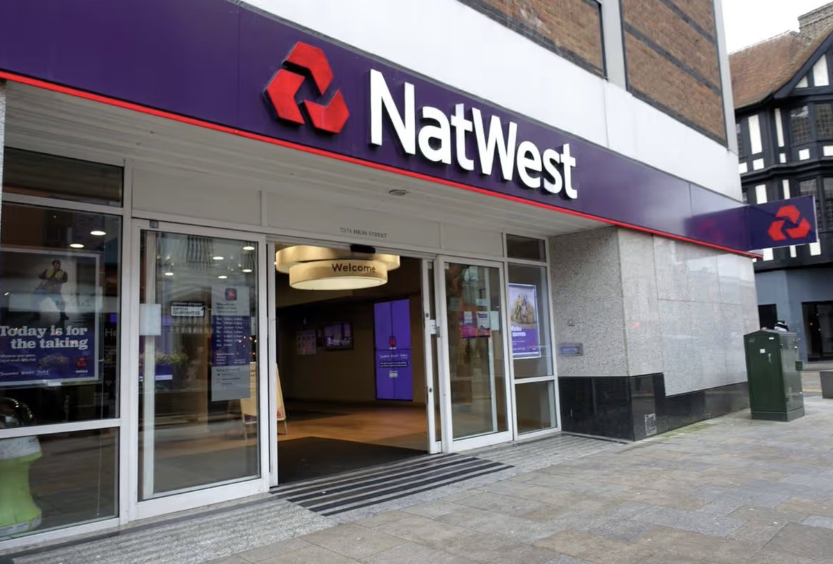 mikefinlay's tweet image. NatWest customers report funds mysteriously vanishing from accounts due to a recent glitch. If you're affected, stay vigilant and check your balances! 

via @DailyMirror 
#NatWest #BankingIssues #CustomerAlert #RiskBusiness
riskbusiness.com/newsflashes/