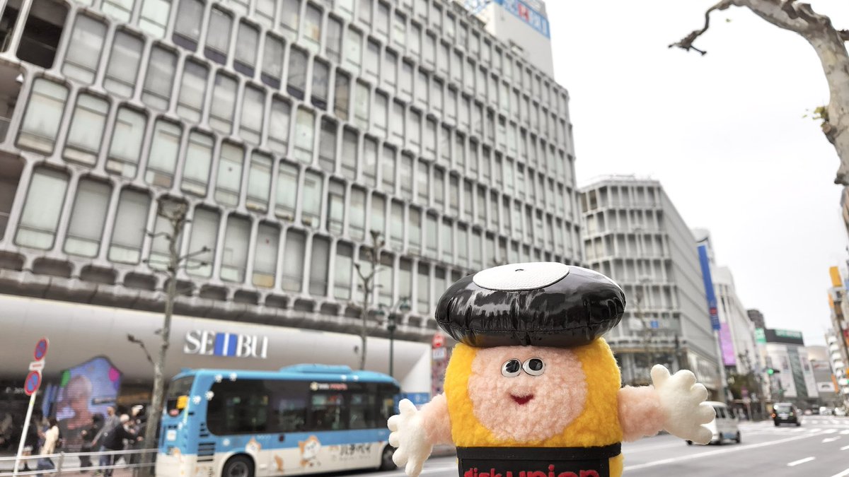 今日ユニちゃんは、渋谷の街を散策しました🐥🐕