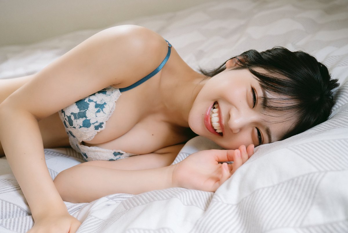 kawaii45kawa's tweet photo. 水着じゃなくて下着じゃん

#芳賀礼 https://t.co/MnLyOY7adG