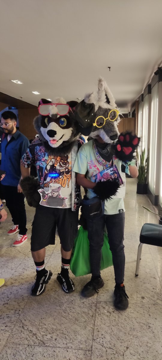 Otra que no había subido, del mes pasado en el Warning Yiff. #FursuitFriday