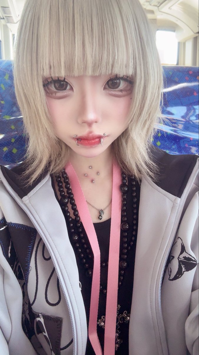 rvisk9's tweet photo. (*'▽'*)♪ https://t.co/Xw9h553GgH