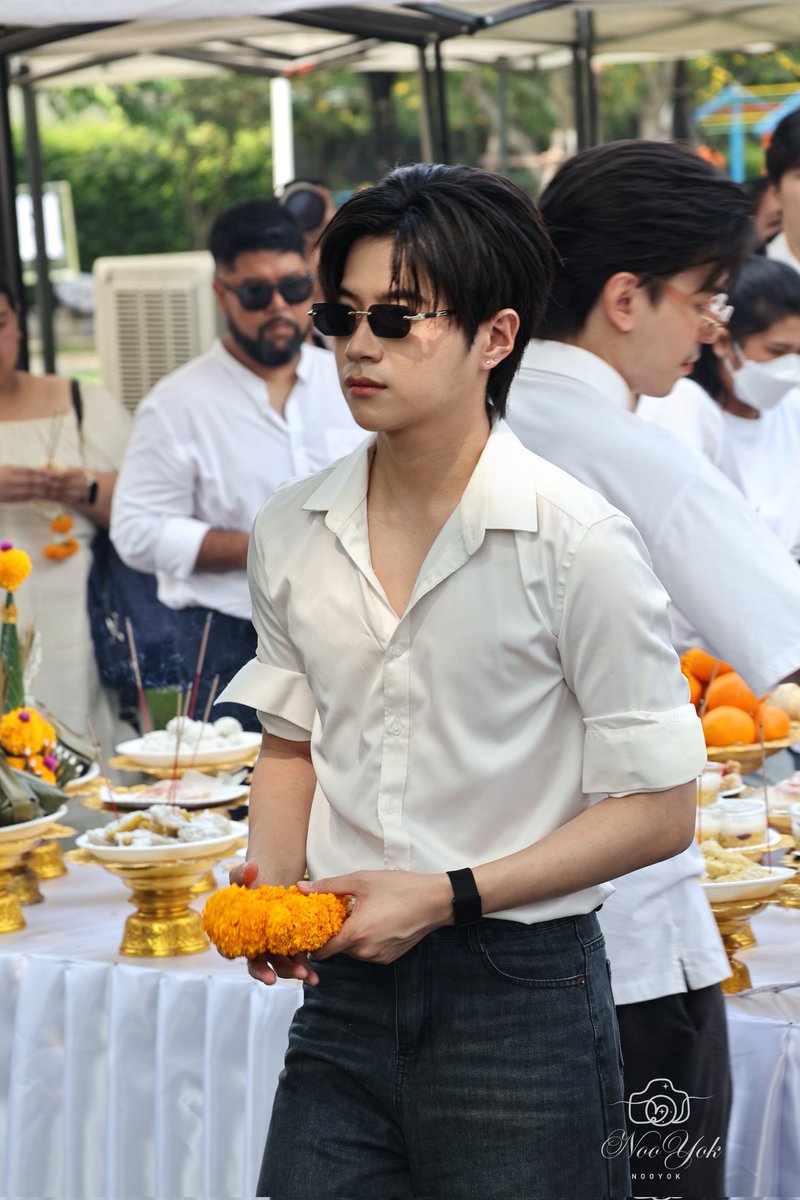 แปลน’ ร่วมงาน บวงสรวงซีรีส์ 
“กัลปาวสาน (Sanctuary):"
#SanctuarySeriesxPLAN
#SanctuarySeries 
#เปิดตัวSanctuarySeries
#PlanRathavit
#MchoiceArtist
#คนของแปลน 
<a href="/rathavit1997/">Rathavit Kijworalak</a>