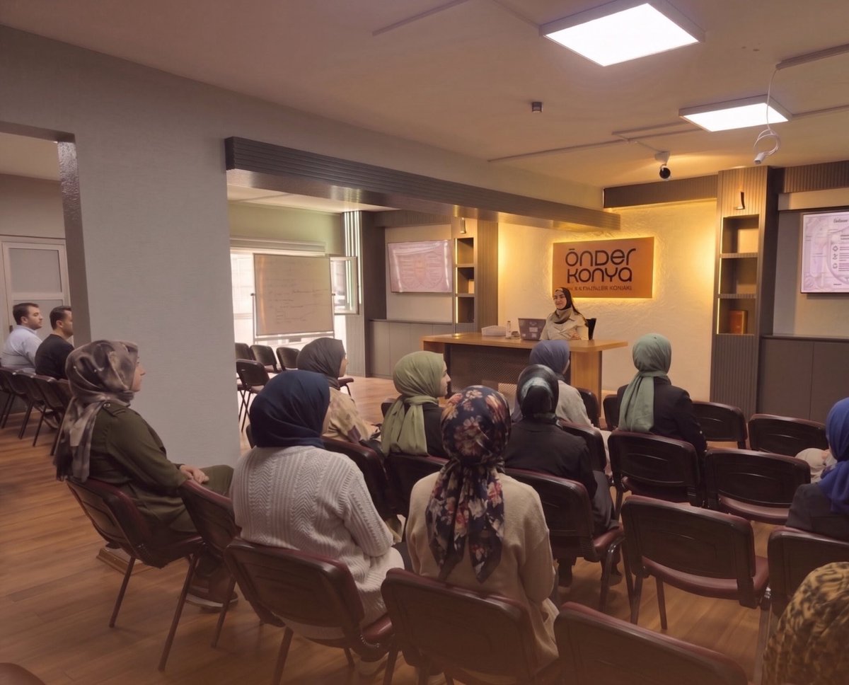 HukukGenç yolculuğumuzda bu hafta odağımızda en temel kurumumuz: "İslam Aile Hukuku" vardı! 🏠⚖️

Doç. Dr. Fatiha Bozbaş hocamızın katılımların’dan ötürü 
<a href="/onderihl/">ÖNDER</a> <a href="/onderbulten/">onderbulten</a> <a href="/OnderKonya/">ÖNDER Konya İmam Hatipliler Derneği</a> <a href="/aceylantr/">Abdullah Ceylan</a> 
#HukukGenç #İslamHukuku #AileHukuku