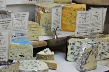 CompassandFork's tweet image. #Wine &amp;amp; #Cheese a great combination bit.ly/2u0k7VW