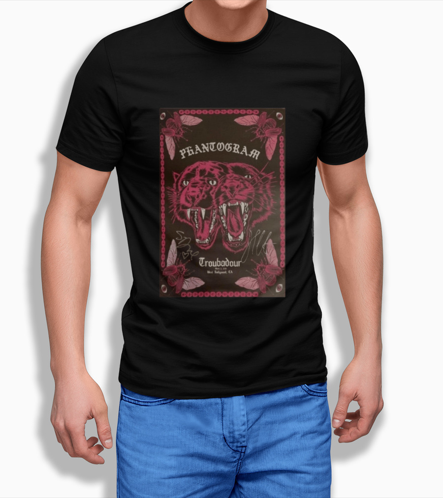 younesclothing's tweet image. Genuine question: How awesome is it to have a signed tee from Phantogram's Troubadour show? That Pink Panther &amp;amp; insects design is just iconic! 😍 It takes me back to their vibe. younesclothing.com/product/t-shir…

#Phantogram #ConcertMerch #WestHollywood