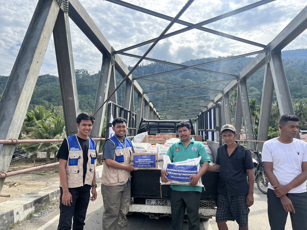 Humanies Project tweet media