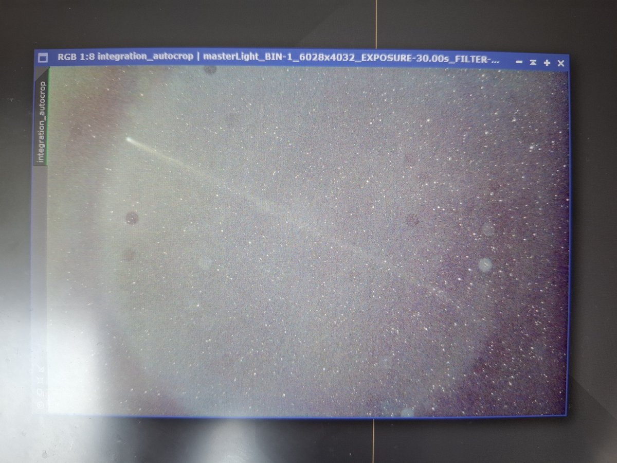 ゴミ跡が……フラット補正って大事なんだなあ
じゃあ何が原因だよ