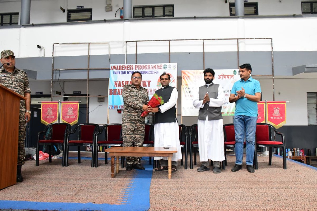 jammusector's tweet image. 72 Bn #CRPF organised a Drug De-addiction Campaign at Christ High School, Nowshera, Rajouri (J&amp;amp;K) on 16/04/2026 under the #CivicActionProgram. Students were sensitised about the harmful effects of drug abuse and encouraged to adopt a drug-free lifestyle.
#NashaMuktBharatAbhiyan