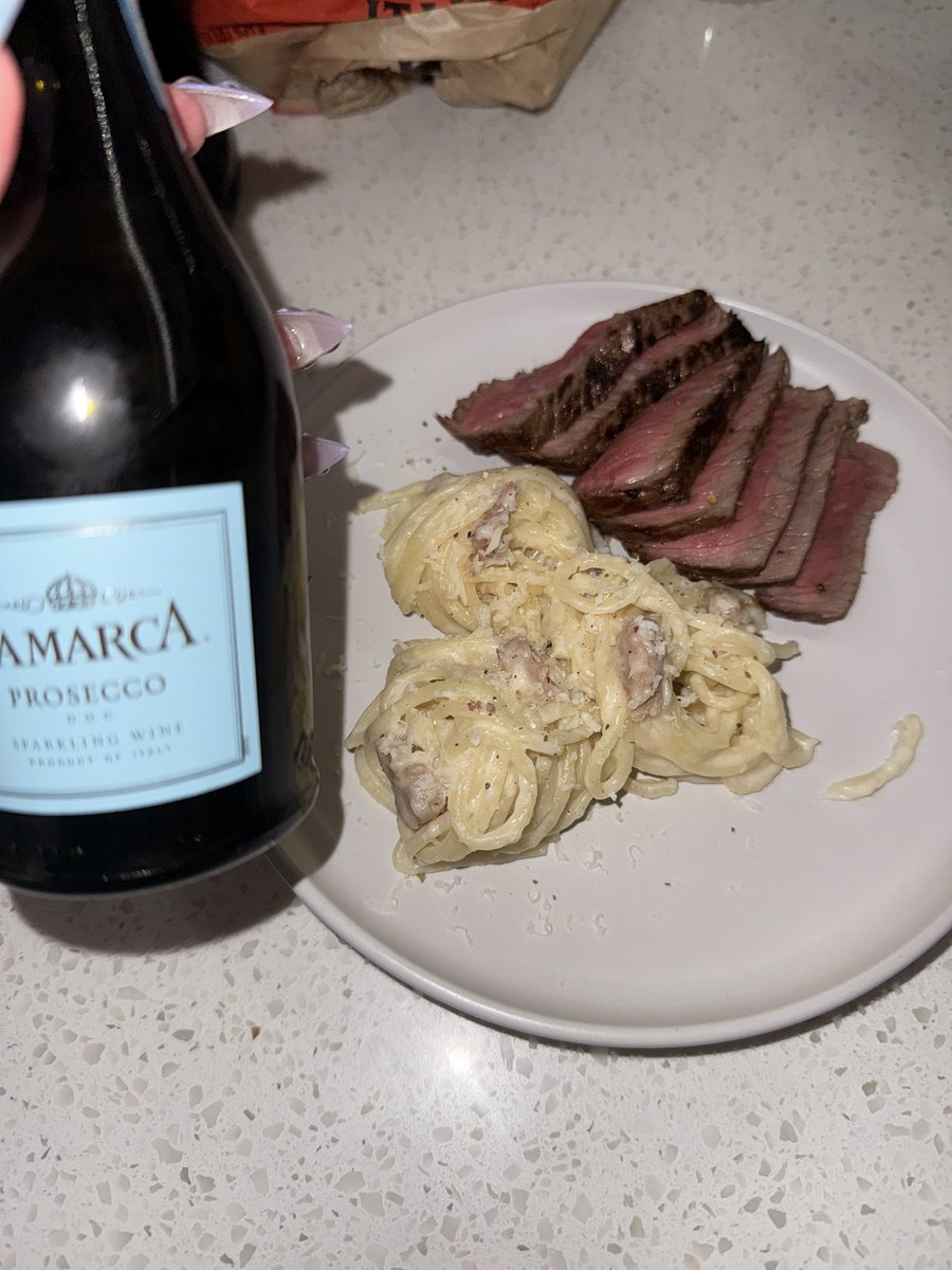 Hanna 🖤 tweet media