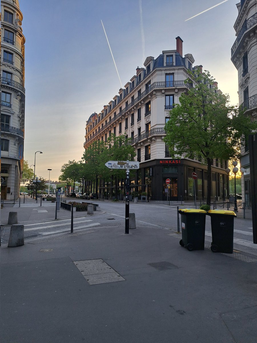 Lucie Robert tweet media