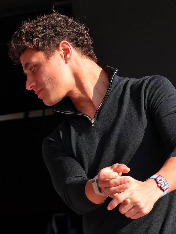 Woodsy Corner. tweet media