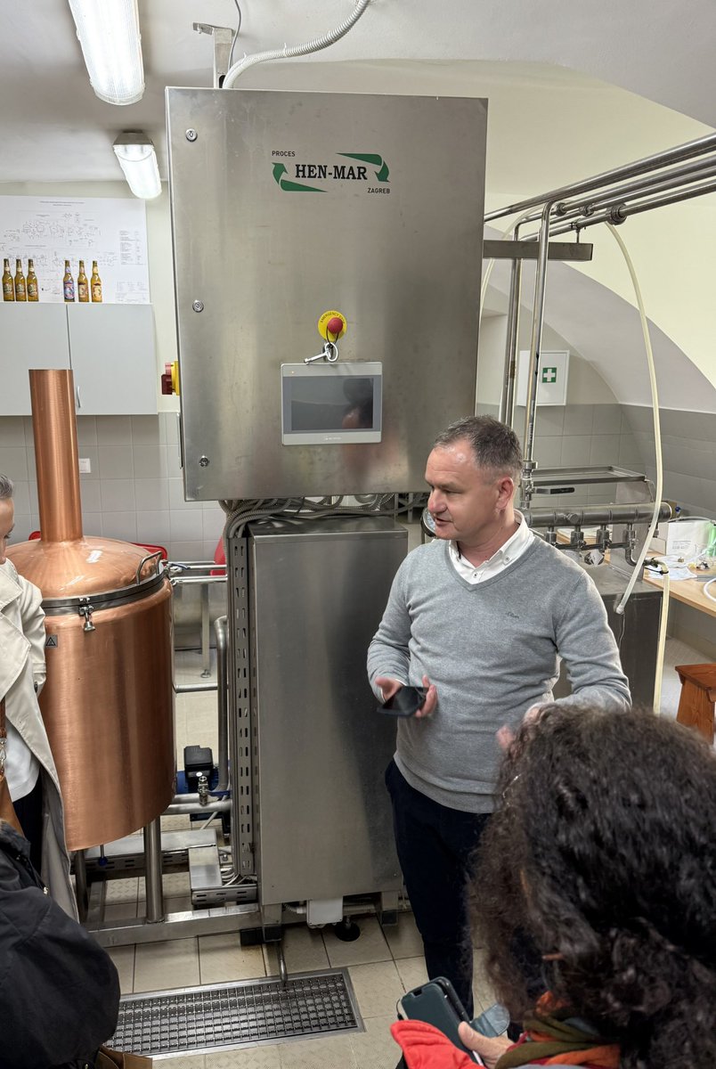 PChimica's tweet photo. Giornata intensa all’University of Applied Sciences di Karlovac con ErasmusSTEM: tra laboratori, ricerca e analisi sulla birra Karlovačko, abbiamo visto come la chimica diventa innovazione concreta. Un’esperienza che conferma il valore delle discipline STEM e della collaborazione https://t.co/IpzaFHHYrI