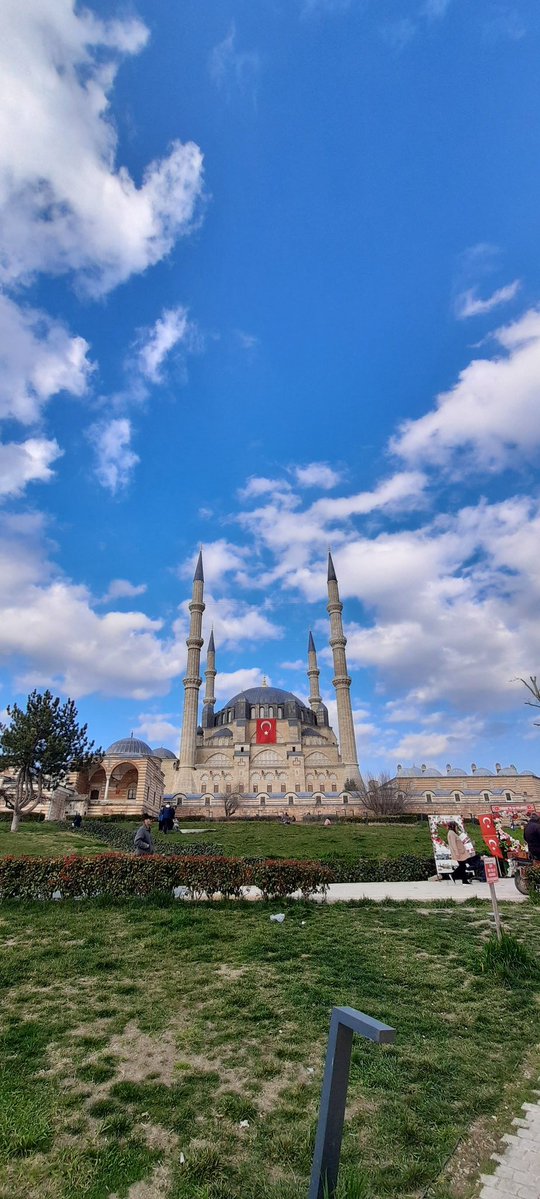 YaRaMaZıM🇹🇷 tweet media