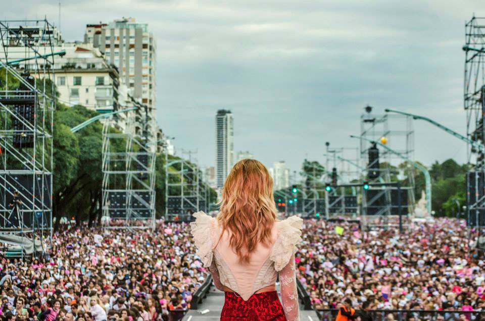 tinistttas's tweet photo. Era 2 de mayo del 2014:

TINI con tan solo 17 años reunió a más de 250,000 personas para solo verla a ELLA ✨💕 https://t.co/OSgA0AADmt