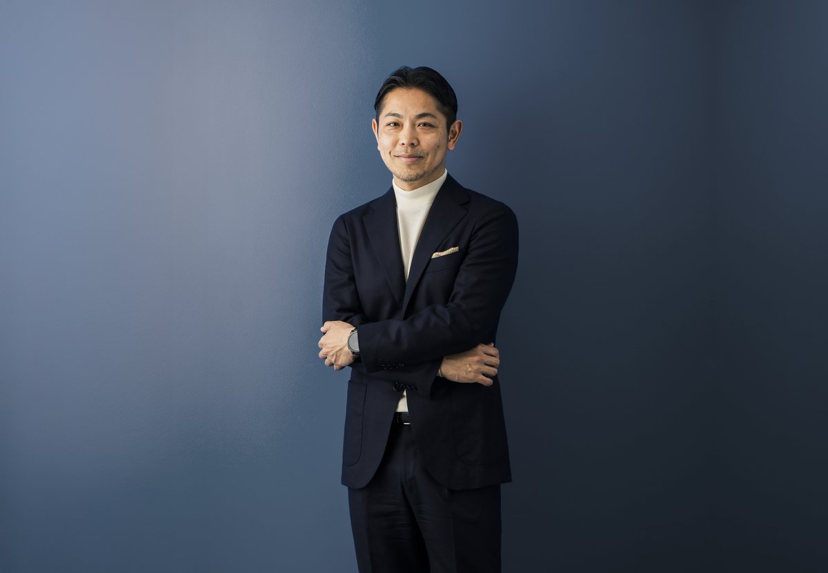 PortersMagazine's tweet photo. #PORTERSMAGAZINE Staffing Vol.26
特集： 密な関係性が育む成長

【日本企業の採用に今すぐ必要な３つの取り組みとは】
https://t.co/4TLO63XsUe

エイクエント・エルエルシー ジャパンカントリーマネージャー　杉本 隆一郎氏にお話を伺いました。
ぜひご覧ください！ https://t.co/VTFP4SuXUR