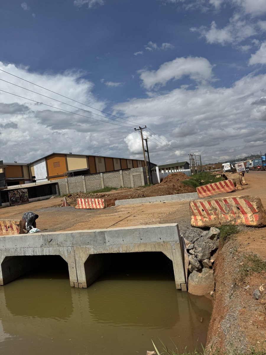 GideonSsekidde's tweet photo. Upgrading @KIBP_Namanve drainage = less flooding, safer factory access &amp; nonstop production.

New crossings keep stormwater moving so the industry keeps moving, even in heavy rains.

#GoldenPosts
#BuildUganda #KIBP #InfrastructureMatters https://t.co/W344uBkiZO
