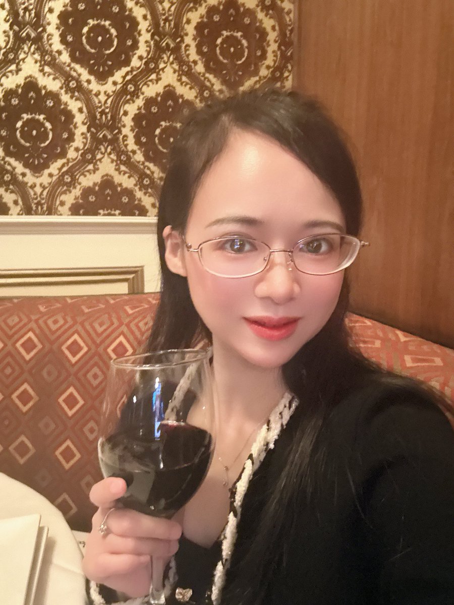 周君红（原深圳律师） tweet media