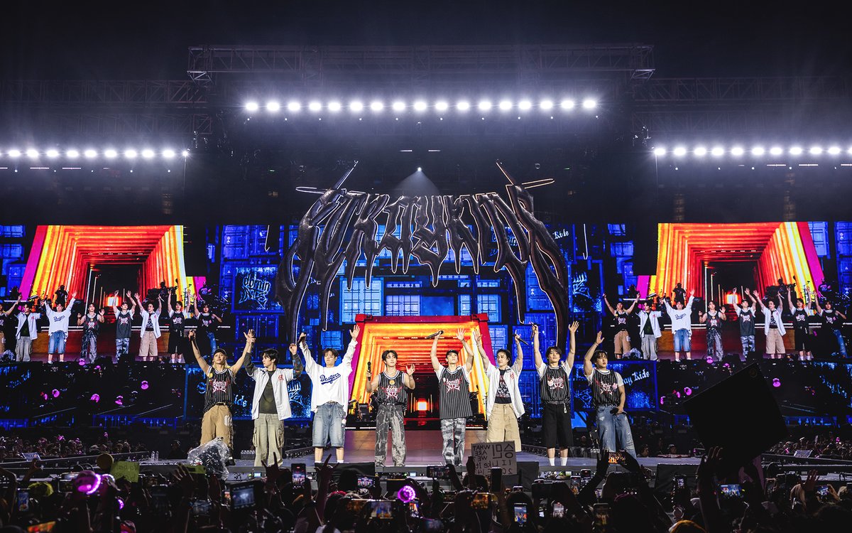 4DX_JAPAN's tweet image. 5/15(金)より全国公開の
『#StrayKids : The dominATE Experience』

Stray Kids史上最大規模のワールドツアー #dominATE のワンシーンをご紹介📸

ステージ上での唯一無二の存在感を放つ姿を、映画館でご体感ください🎞️👀

🎟️おトクなムビチケ購入はこちら
avex.lnk.to/straykidscinem… 

#スキズ