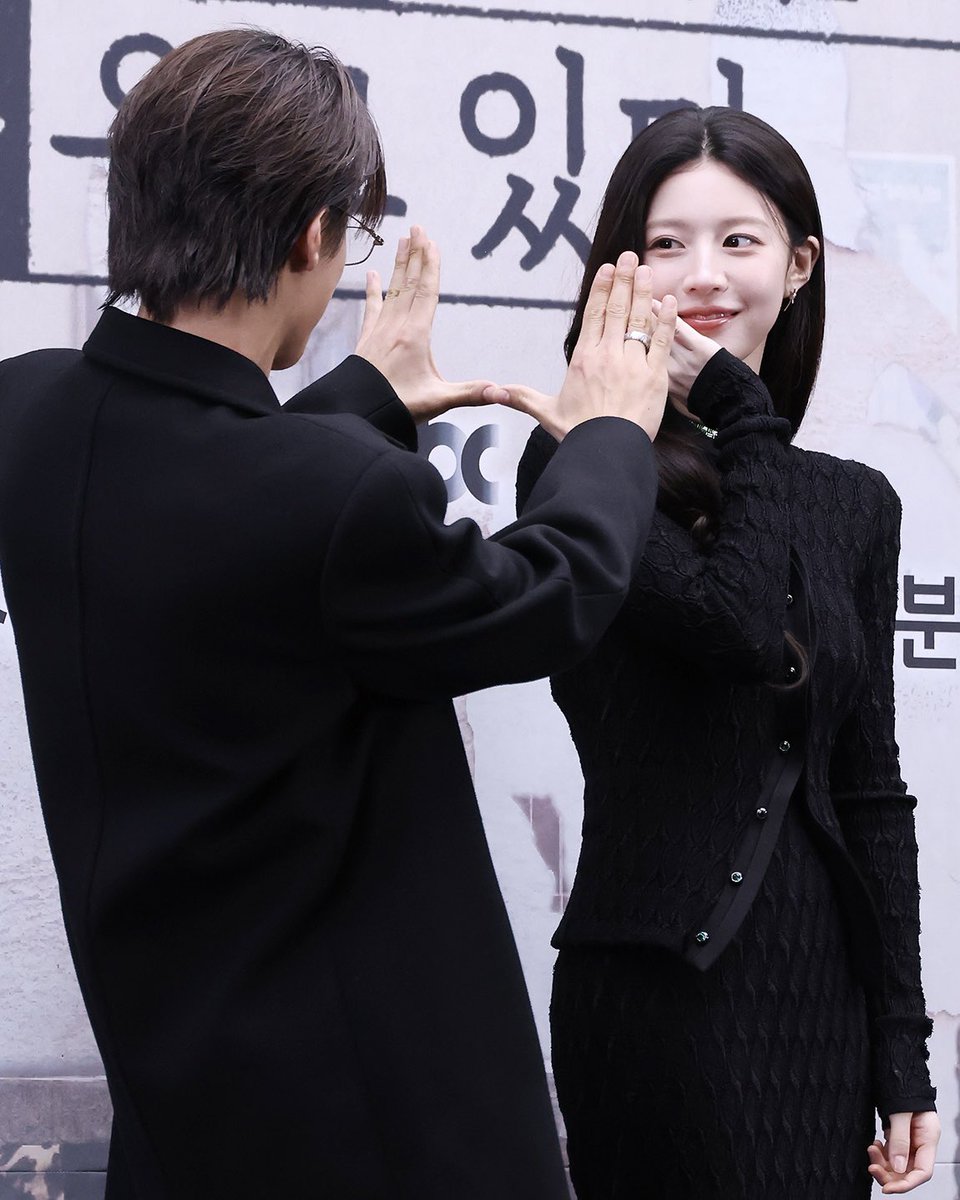 go younjung tweet media