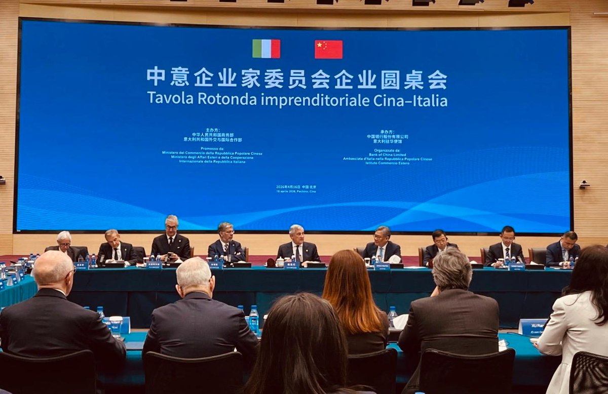 MauroBattocchi's tweet image. A #Pechino la Tavola Rotonda Imprenditoriale di Alto Livello Italia–Cina e la XVI Commissione Economica Mista: 50 imprese al lavoro per rafforzare l' #export
🇮🇹🇨🇳
#diplomaziadellacrescita #sistemaitalia