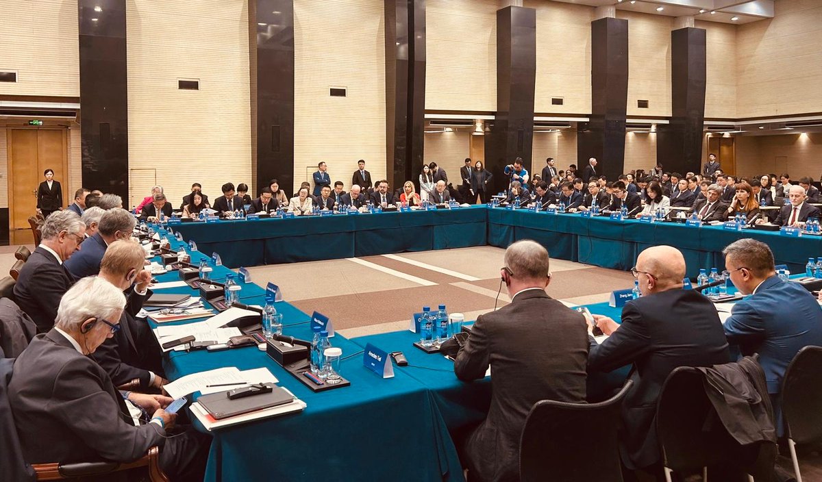 MauroBattocchi's tweet image. A #Pechino la Tavola Rotonda Imprenditoriale di Alto Livello Italia–Cina e la XVI Commissione Economica Mista: 50 imprese al lavoro per rafforzare l' #export
🇮🇹🇨🇳
#diplomaziadellacrescita #sistemaitalia