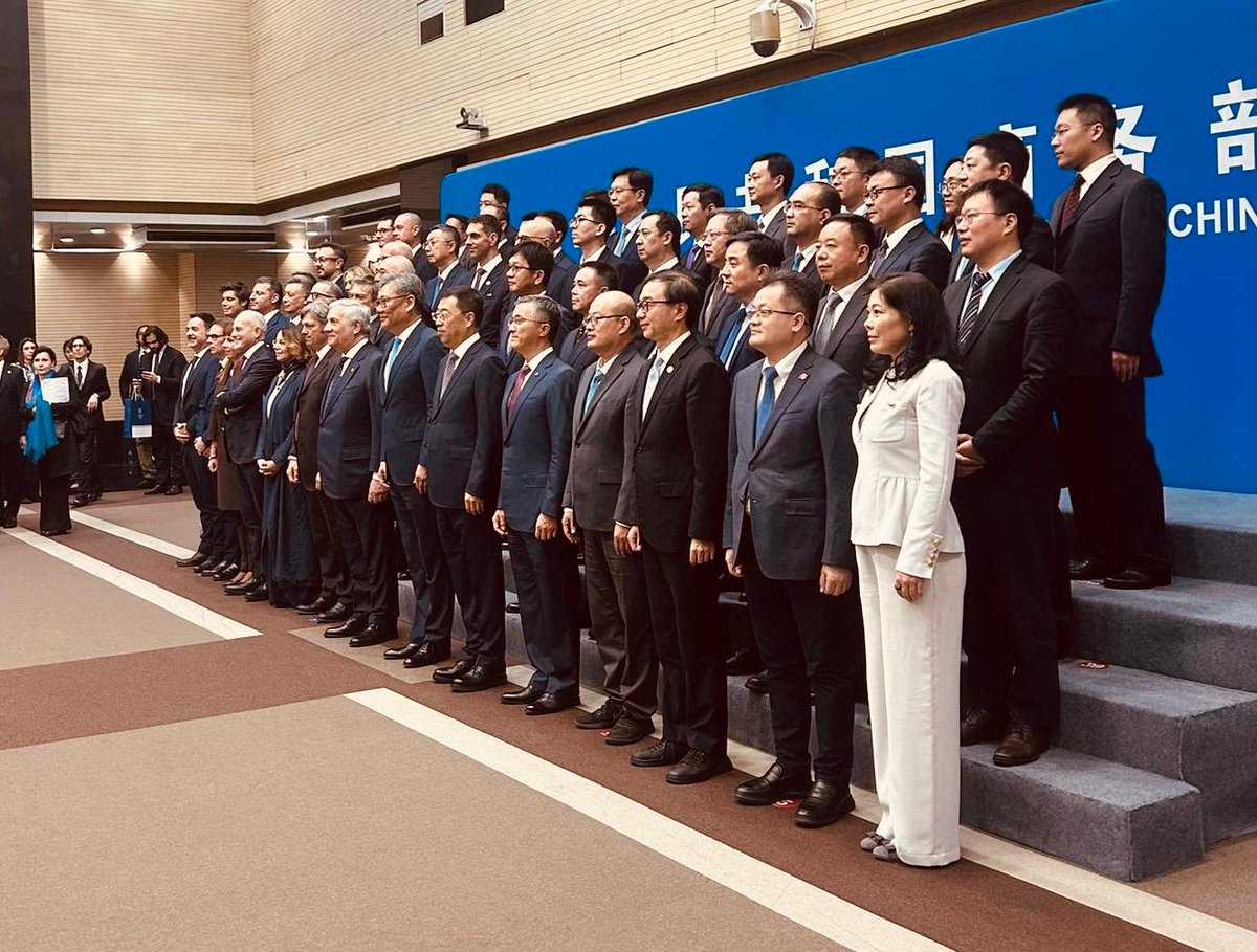 MauroBattocchi's tweet image. A #Pechino la Tavola Rotonda Imprenditoriale di Alto Livello Italia–Cina e la XVI Commissione Economica Mista: 50 imprese al lavoro per rafforzare l' #export
🇮🇹🇨🇳
#diplomaziadellacrescita #sistemaitalia