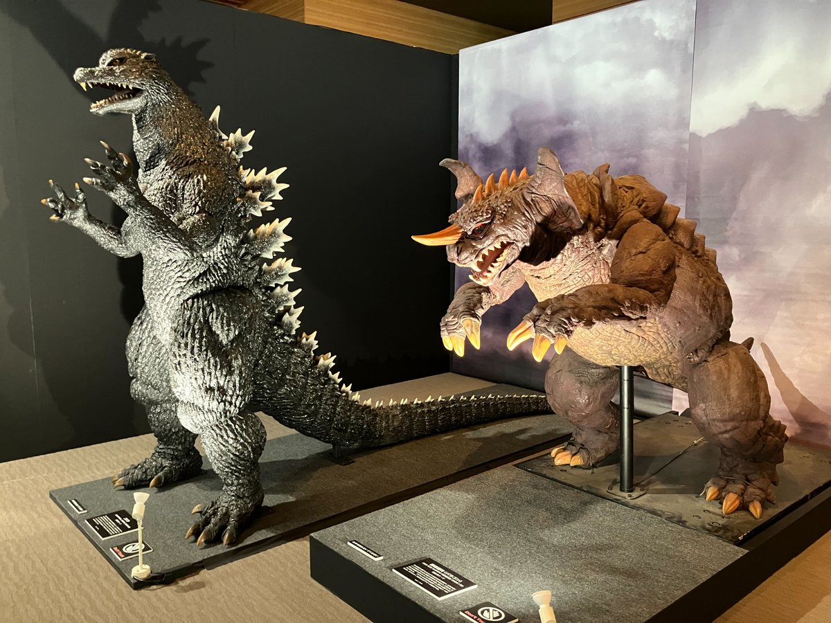 ゴジラ tweet media