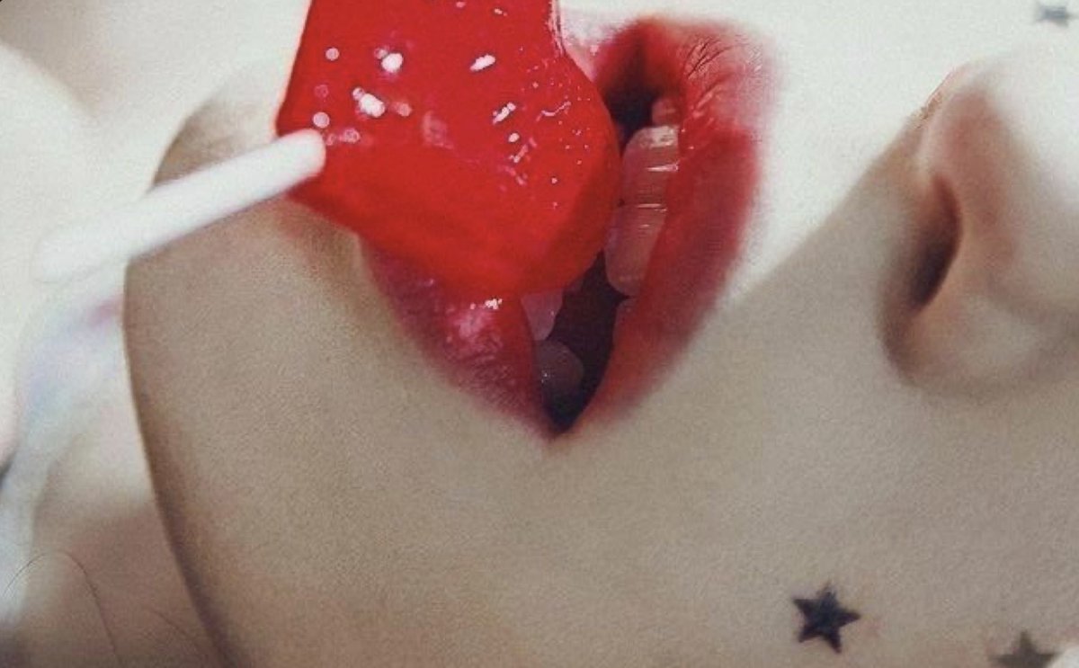 carlesalmagro's tweet photo. Tenemos Sant Jordi a la vuelta de la esquina, un día que no es festivo (pero debería) y para mi, uno de los días más bonitos del año…
Por aquí os dejo algunos #mymust para que disfrutéis un poco de la vida, que ya nos toca: https://t.co/3VSva6jUTc https://t.co/P4h229o1BA