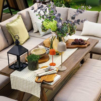 WomenTalking's tweet image. Selling Your Home? These Staging Tips from the Ideal Home Show Could Help You Attract Buyers Faster.

Selling your home can feel like a mix of excitement and pressure. 
womentalking.co.uk/selling-your-h…
@ideal_home_show  #sellingyourhome #staging #tips @ufurnishcom