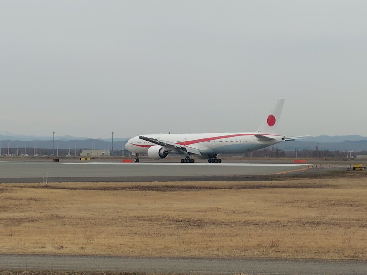 ササー tweet media