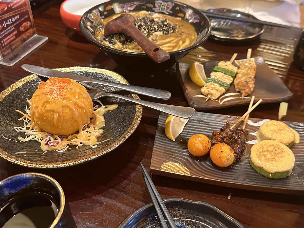 Chris Heroy tweet media