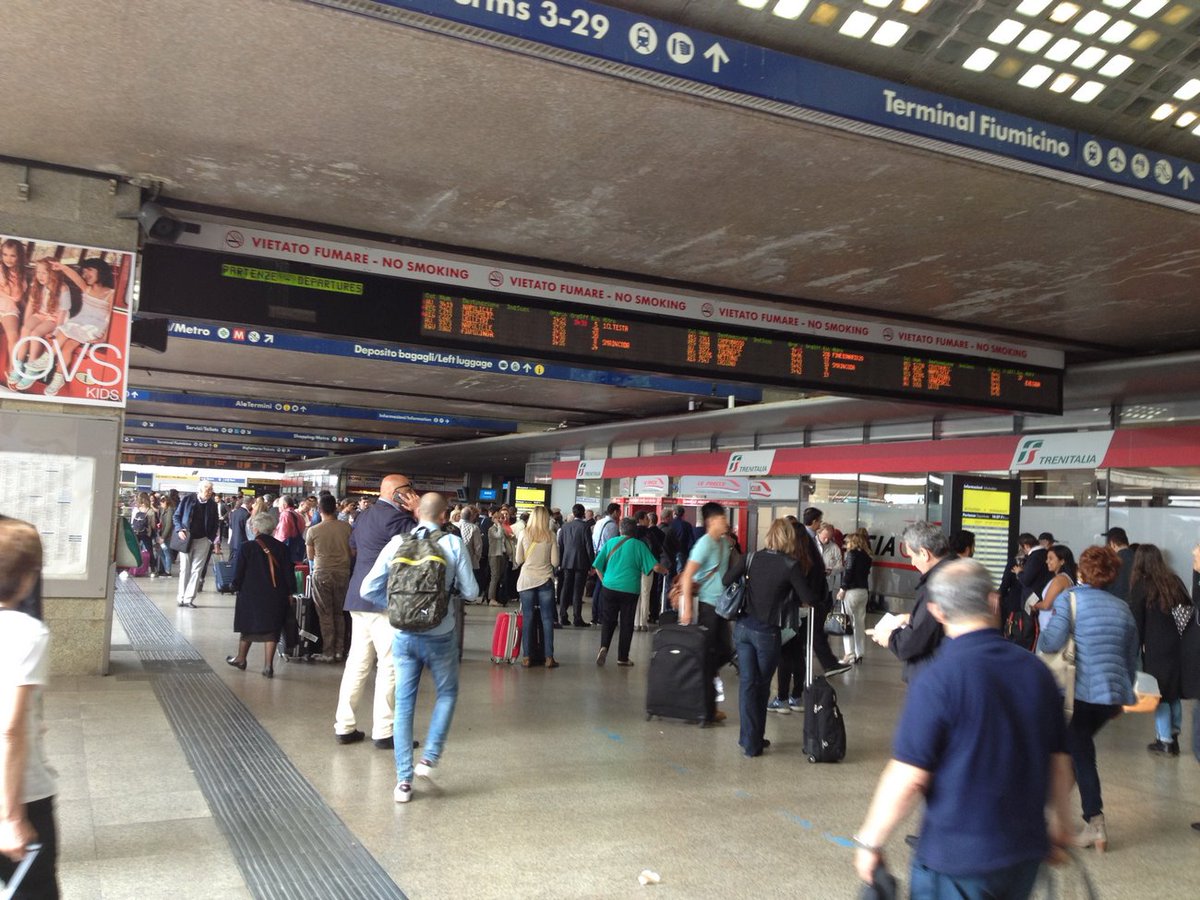 ✈️ ¿Cómo ir del aeropuerto de Ciampino al centro de Roma?
🚌 Bus directo: 6-7€ (40 min)
🚆 Airlink: 2,70€ (la más barata)
🚇 Bus + metro: económica y práctica
🚕 Taxi: 40€ tarifa fija
🚐 Transfer: puerta a puerta
📍 A solo 15 km del centro #roma
👉 viajeronomada.com/como-ir-del-ae…