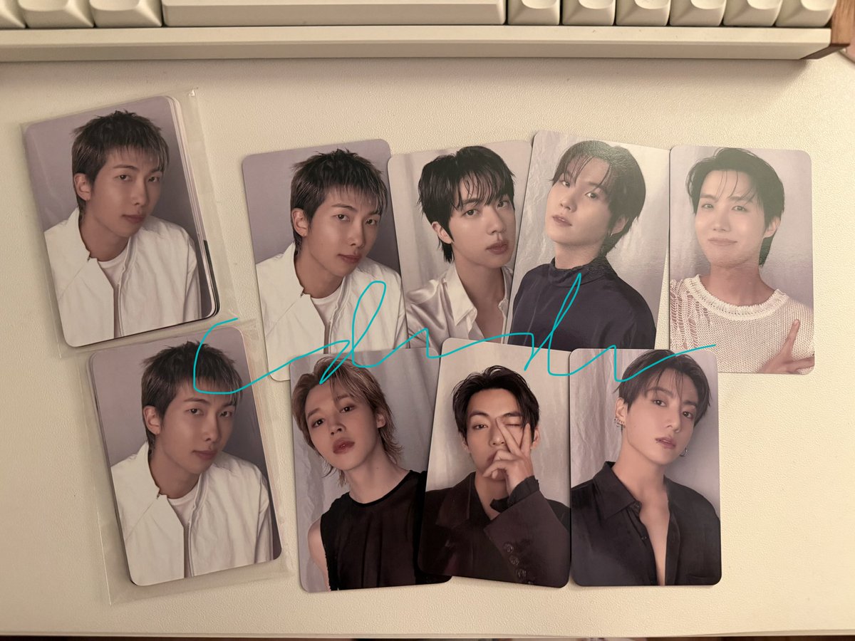 wts lfb ph bts onhand 

arirang tour goyang army zone ot7 photocards 
TINGI

all must be taken to proceed
prio namhope taker

₱450 each +pf +sf

payo (so can ship agad!!)

mop: gcash
mod: j&amp;t / sdd within mm

🏷️rm namjoon jin jhope hobi suga yoongi jimin v taehyung jungkook jk