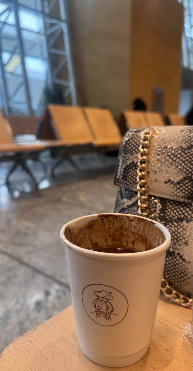 K M K .. 🤍 tweet media