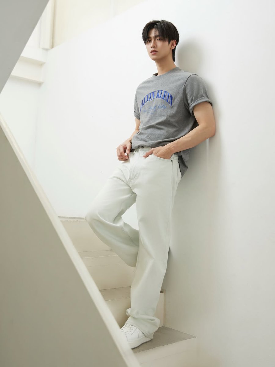 dailyteetut's tweet image. thomas + calvin klein = 💯💯💯💯

#tthomastc @tthomastc 
#CalvinKlein