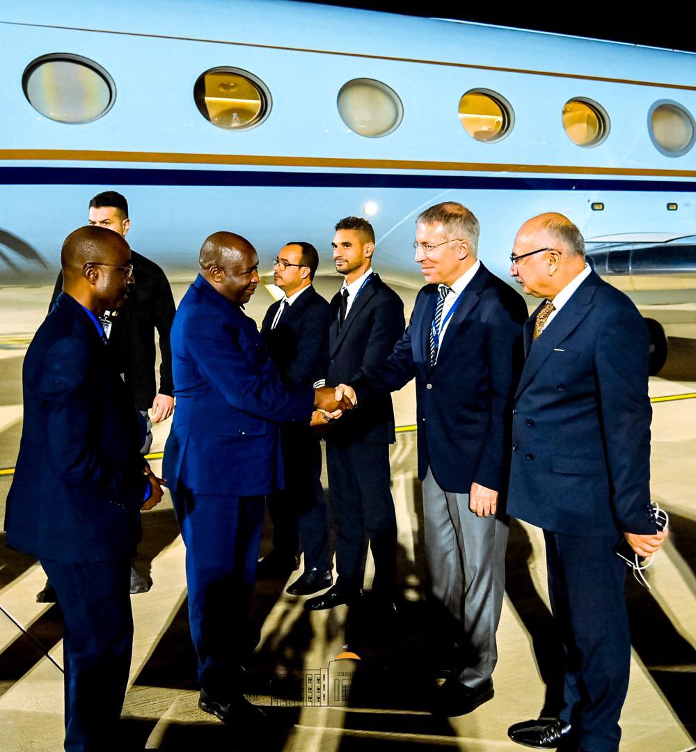 akezanet's tweet image. 🔴 𝗔𝗖𝗧𝗨-𝗗𝗶𝗽𝗹𝗼𝗺𝗮𝘁𝗶𝗲: 𝗟𝗲 𝗣𝗿𝗲́𝘀𝗶𝗱𝗲𝗻𝘁 𝗡𝗱𝗮𝘆𝗶𝘀𝗵𝗶𝗺𝗶𝘆𝗲 𝗮𝗿𝗿𝗶𝘃𝗲 𝗲𝗻 𝗧𝘂𝗿𝗾𝘂𝗶𝗲 𝗽𝗼𝘂𝗿 𝗽𝗿𝗲𝗻𝗱𝗿𝗲 𝗽𝗮𝗿𝘁 𝗮𝘂 𝗙𝗼𝗿𝘂𝗺 𝗗𝗶𝗽𝗹𝗼𝗺𝗮𝘁𝗶𝗾𝘂𝗲 𝗱’𝗔𝗻𝘁𝗮𝗹𝘆𝗮 #𝗔𝗗𝗙. 🇧🇮📍 🇹🇷 
=================
Après avoir pris part aux