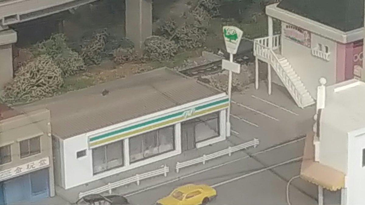 架空のコンビニ。