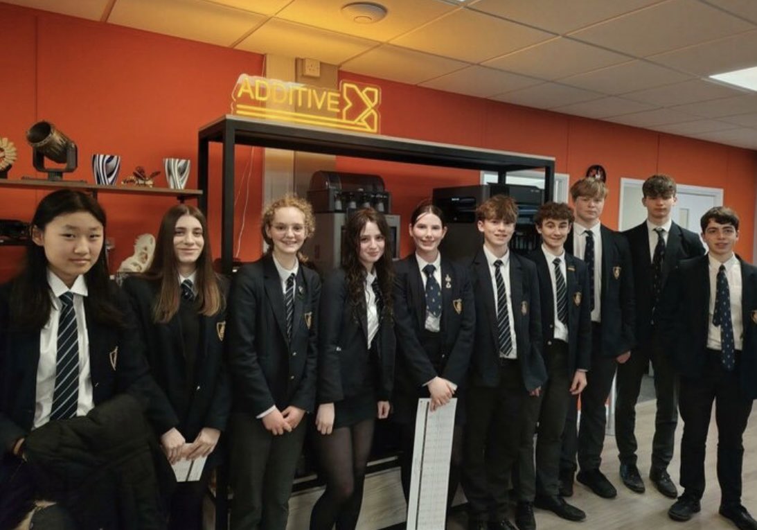RiponGrammarSch's tweet photo. Our enthusiastic design technology students enjoyed an inspiring insight into the world of additive manufacturing at Ripon’s pioneering 3D printing company, @Additive_Xltd . Thank you for this wonderful opportunity! Thanks 🙏
#designtechnology #3Dprinting #boardingschool https://t.co/yZzAj5m9j1
