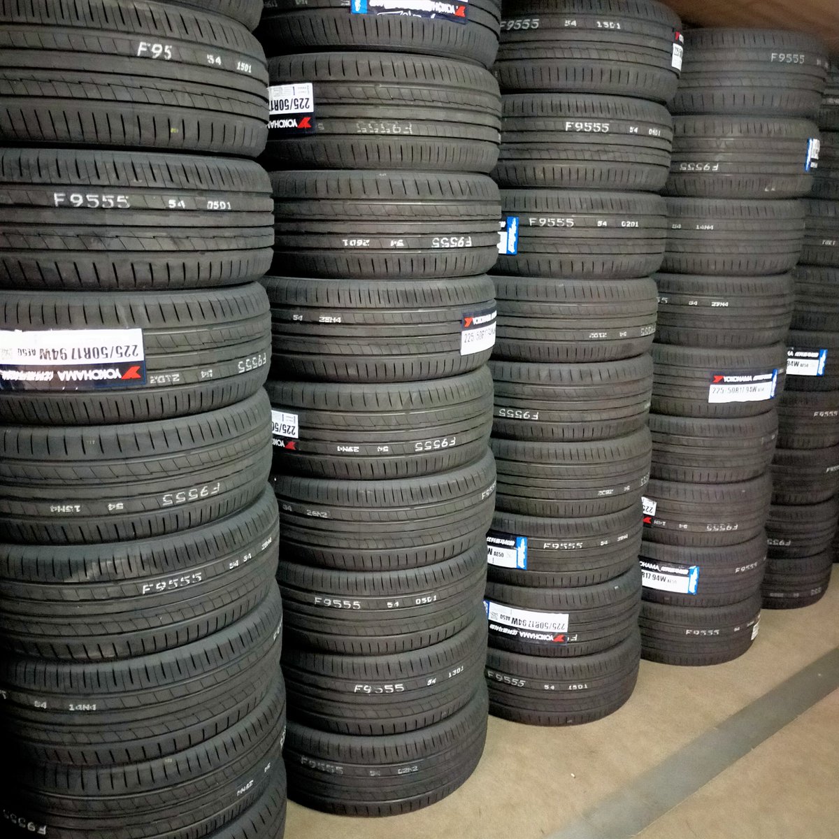 新品夏タイヤ入荷しました⭐ ・YOKOHAMA BluEarth AE50 【2025年製 
