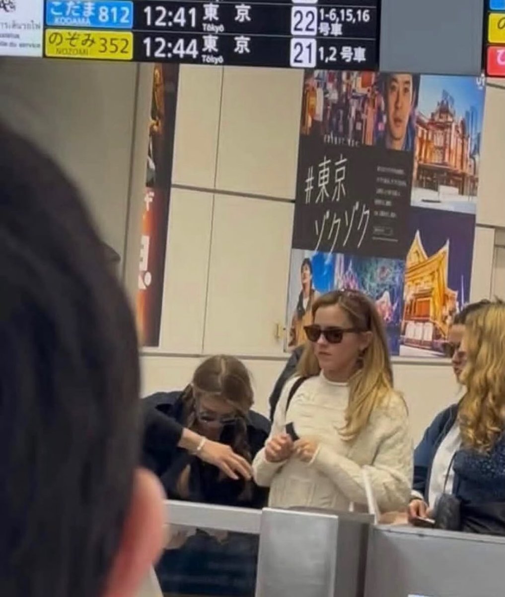 EmmaWatsonCentr's tweet photo. Emma spotted yesterday at an airport in Japan. So it’s likely she spent her birthday there. All credits to their respective owner. https://t.co/1Z4iUyBq1l