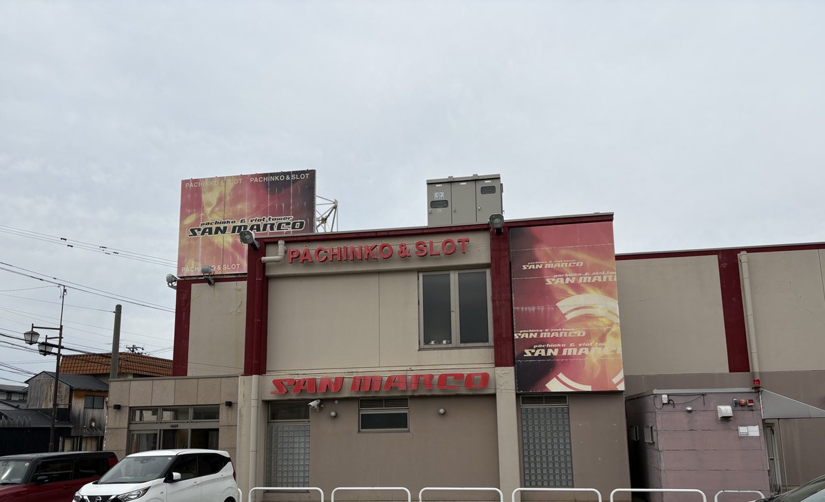 くろごん tweet media