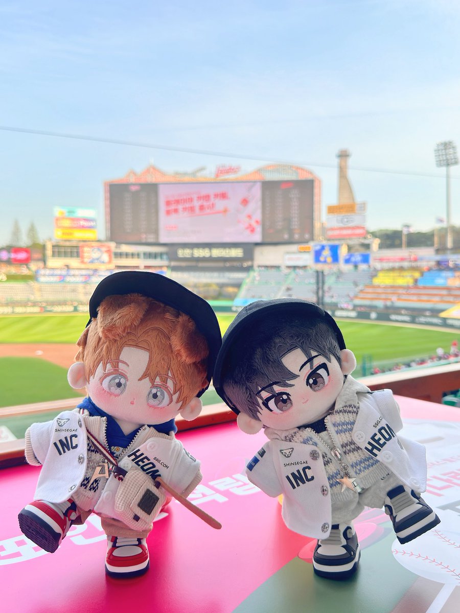 ZZANG_SOMS2's tweet photo. 으쓱솜 미차미차
역시 인천니폼이 근본이란 생각

#키더그
#몽몽미차 https://t.co/VHqZvSCuvU