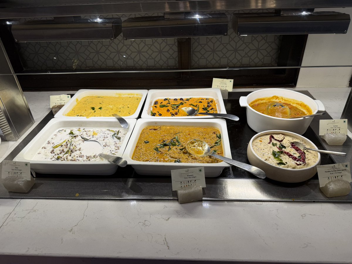 OMRcat's tweet image. #vishu lunch vignettes at @TajHotels #malabar #kochi . Enjoyed the spread ! @Mohan_Rngnathan @NarendranKs @varunkrish @rpramodhkumar