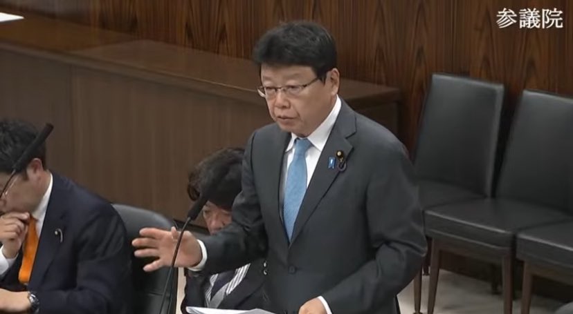 法務委員会(4月16日)
日本保守党・北村晴男議員

自転車青切符法の危険性
『日本の道路状況が本当に自転車が走るという事で本当に安全なんですか？