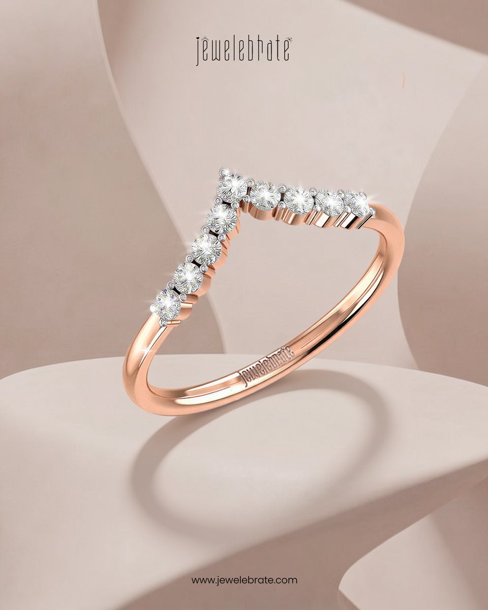 jewelebrate's tweet image. 𝗪𝗮𝗶𝘁 𝘁𝗶𝗹𝗹 𝘆𝗼𝘂 𝘀𝗲𝗲 𝗧𝗵𝗲 𝗚𝗹𝗼𝗿𝘆 𝗼𝗻 𝘆𝗼𝘂𝗿 𝗵𝗮𝗻𝗱 

Product Details:
THE GLORY RING
Rose Gold | 18K | 0.26 ct
Tag someone who needs to see this 

#Jewelebrate #TheGlory #DiamondRings #ExplorePage #JewelleryInspo